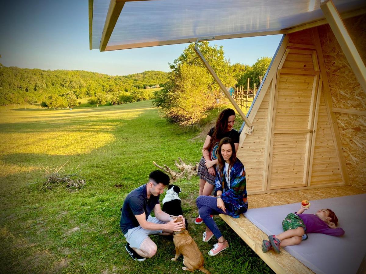 Dharma Horse Shelter Bungalows & Farmping Siofok Exterior photo